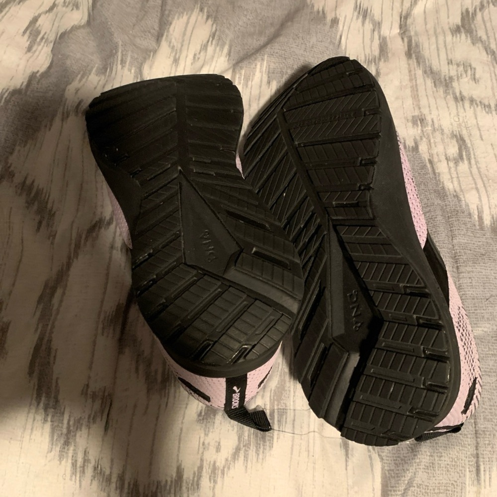Brooks Women's Athletic Shoes in Lavender - Picture 5 of 5